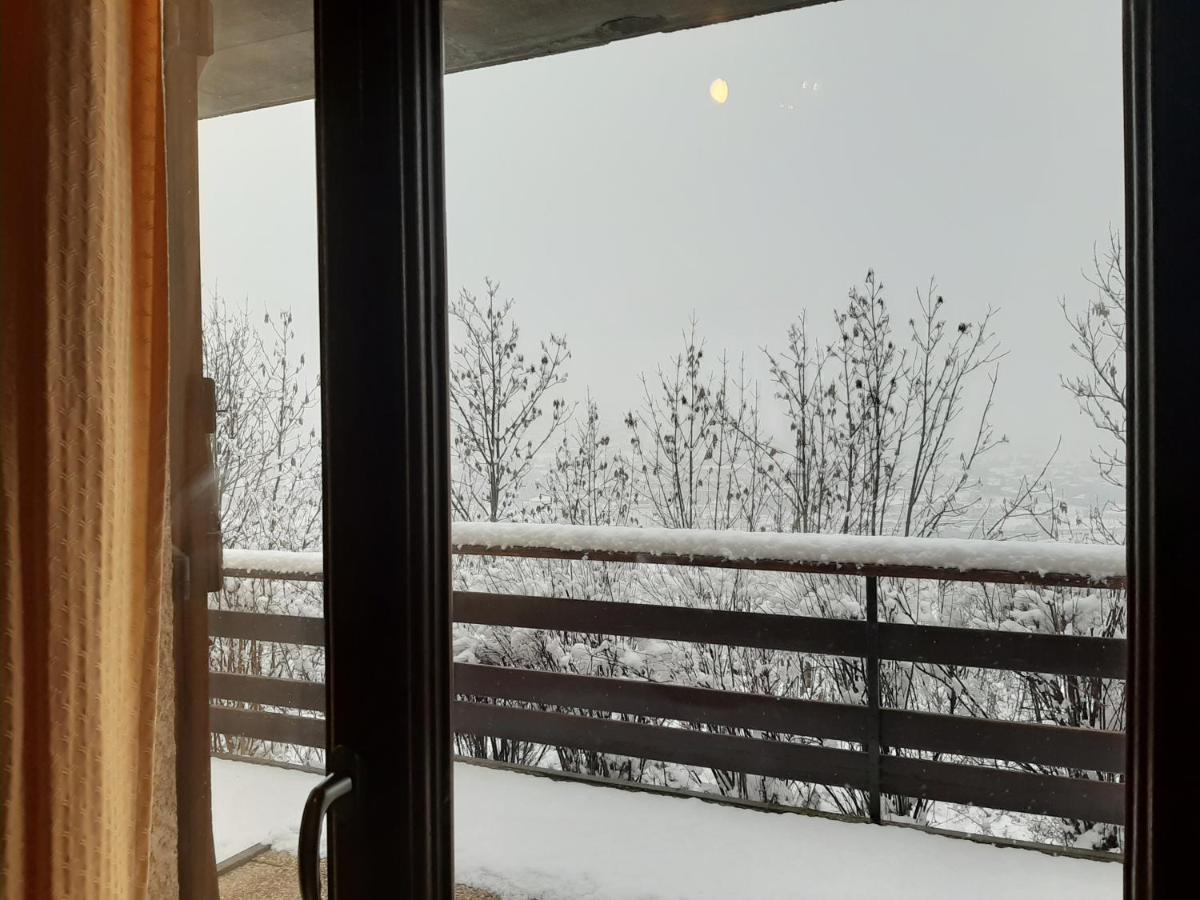 Studio Sympa Avec Terrasse , Maxi 4 Pers.Briancon Bagian luar foto